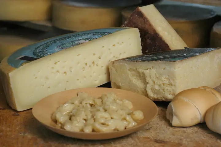 Formaggio Monte Veronese DOP